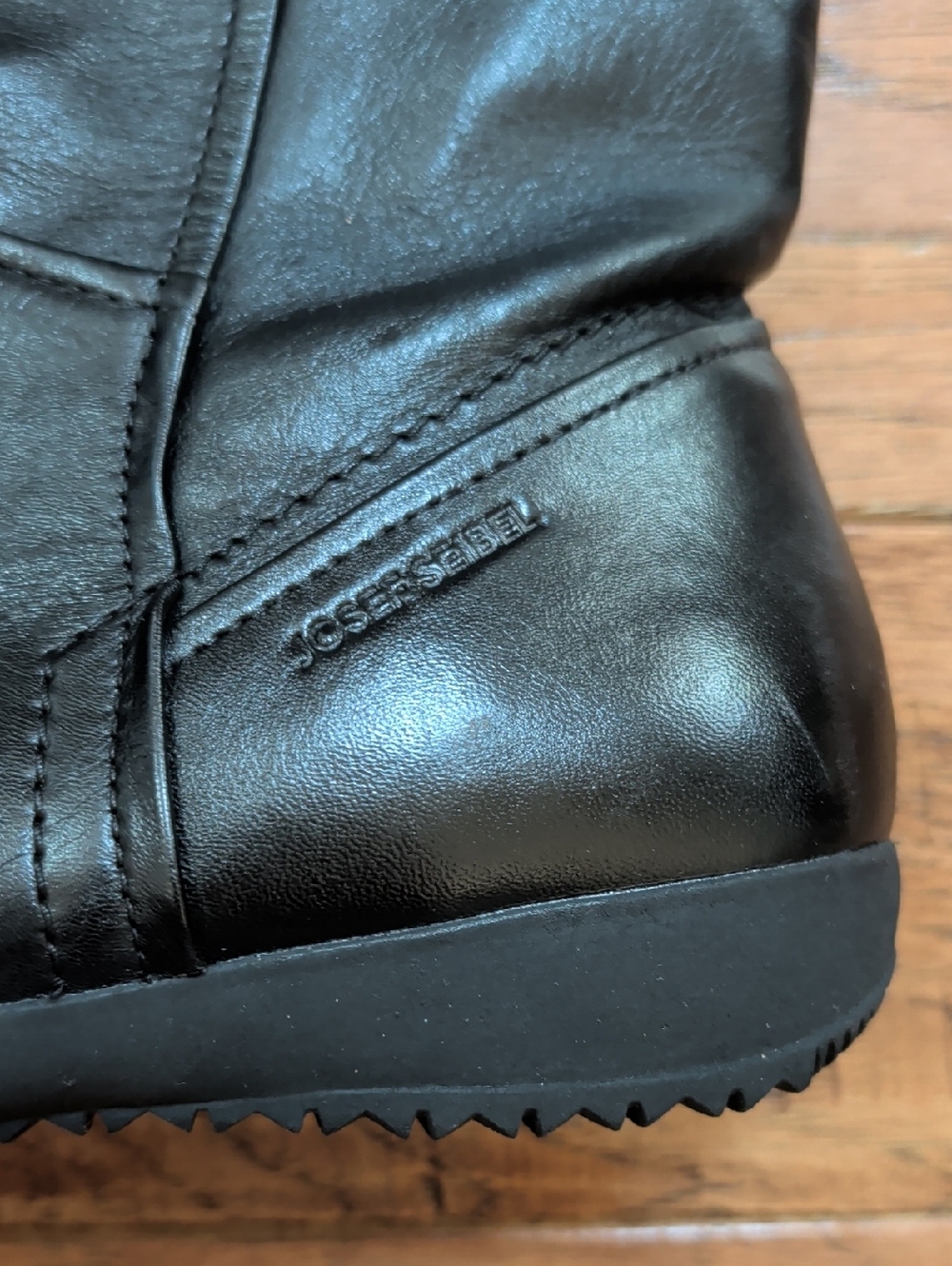 Josef Seibel Naly 23 Black Ruched Leather Boots with Buckle - Picture 5 of 9